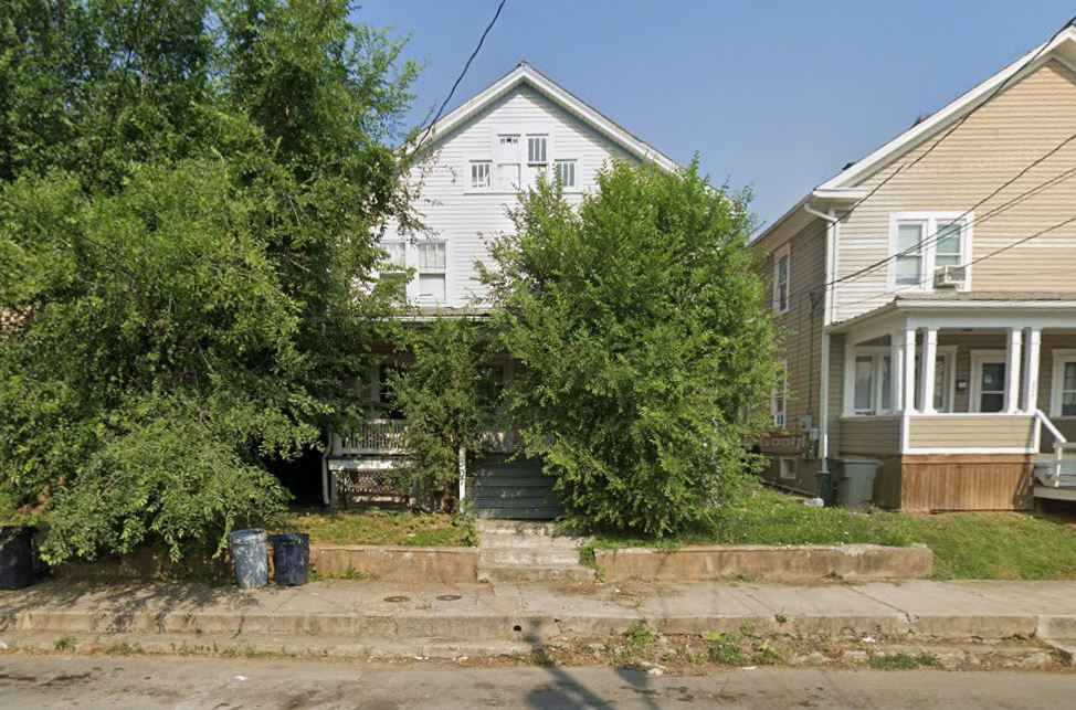 305 On S Kentucky Ave